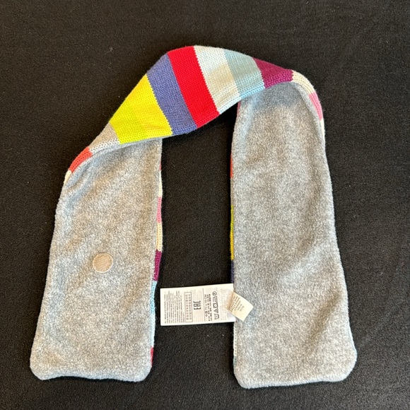 Baby GAP fleece lined striped scarf- like new! - Picture 5 of 6